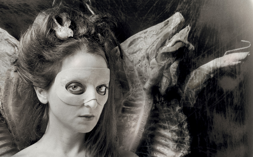 Encuentro fantasm&aacute;tico entre Nicola Costantino, Francis Bacon y Joel-Peter Witkin